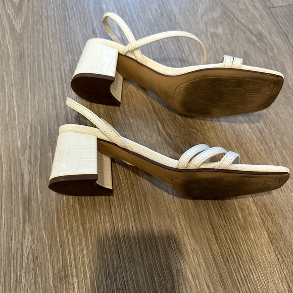 DSW white heels - Picture 4 of 5